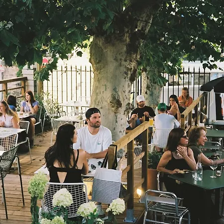 Отель Alfred Les Halles Биарриц