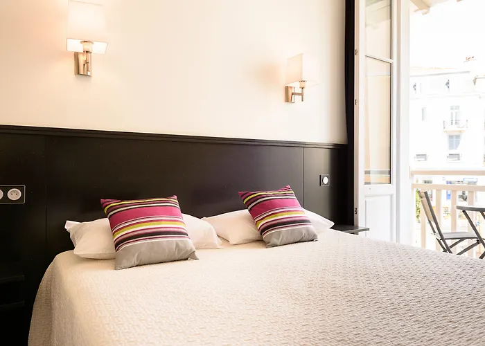 Alfred Les Halles فندق بياريتز