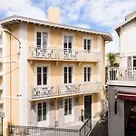 Alfred Les Halles 3* Биарриц