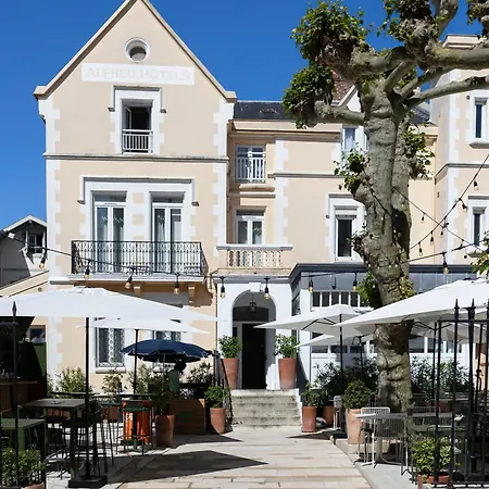 Anjou Hotel