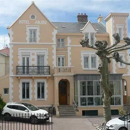 Anjou Hotel 3*